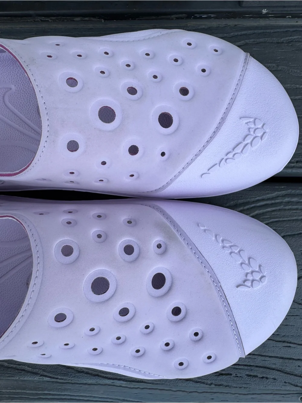 Nike Youth Size 3 Lavender Slip-On Clogs Water Shoes